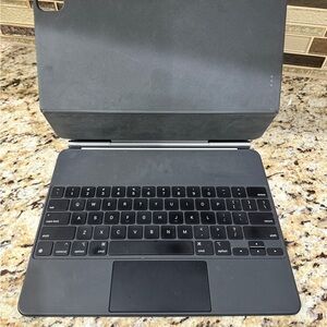 Apple Magic Keyboard for iPad 12.9”